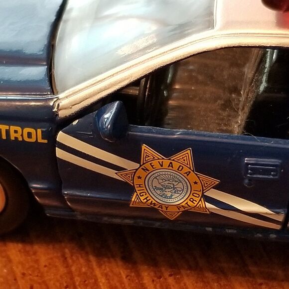 Nevada Highway Patrol Road Champs die cast police car 1:43 scale - Picture 3 of 9